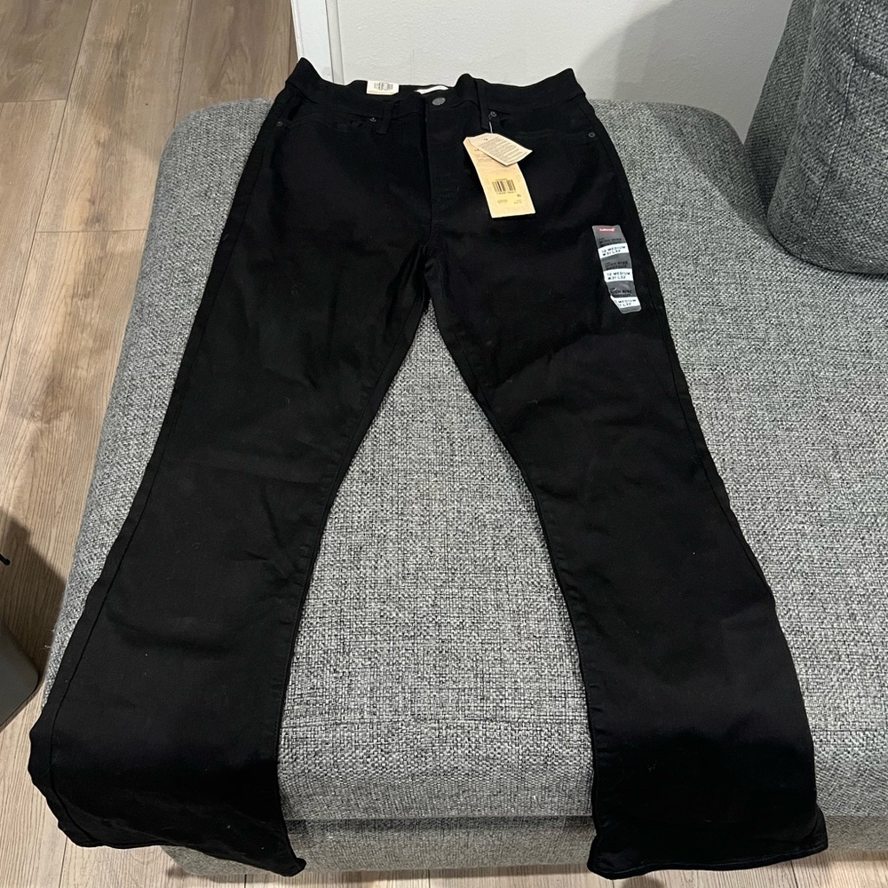 Levi’s Bootcut Jeans